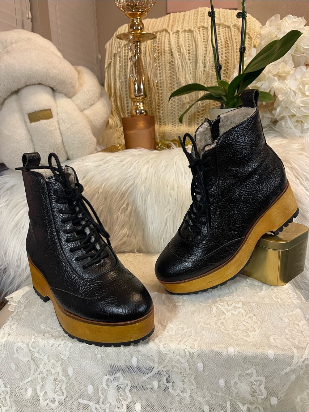 Kelsi Dagger Brooklynn EUC “Wise” Lace-Up Clog Boots in Black Leather MARP$185
